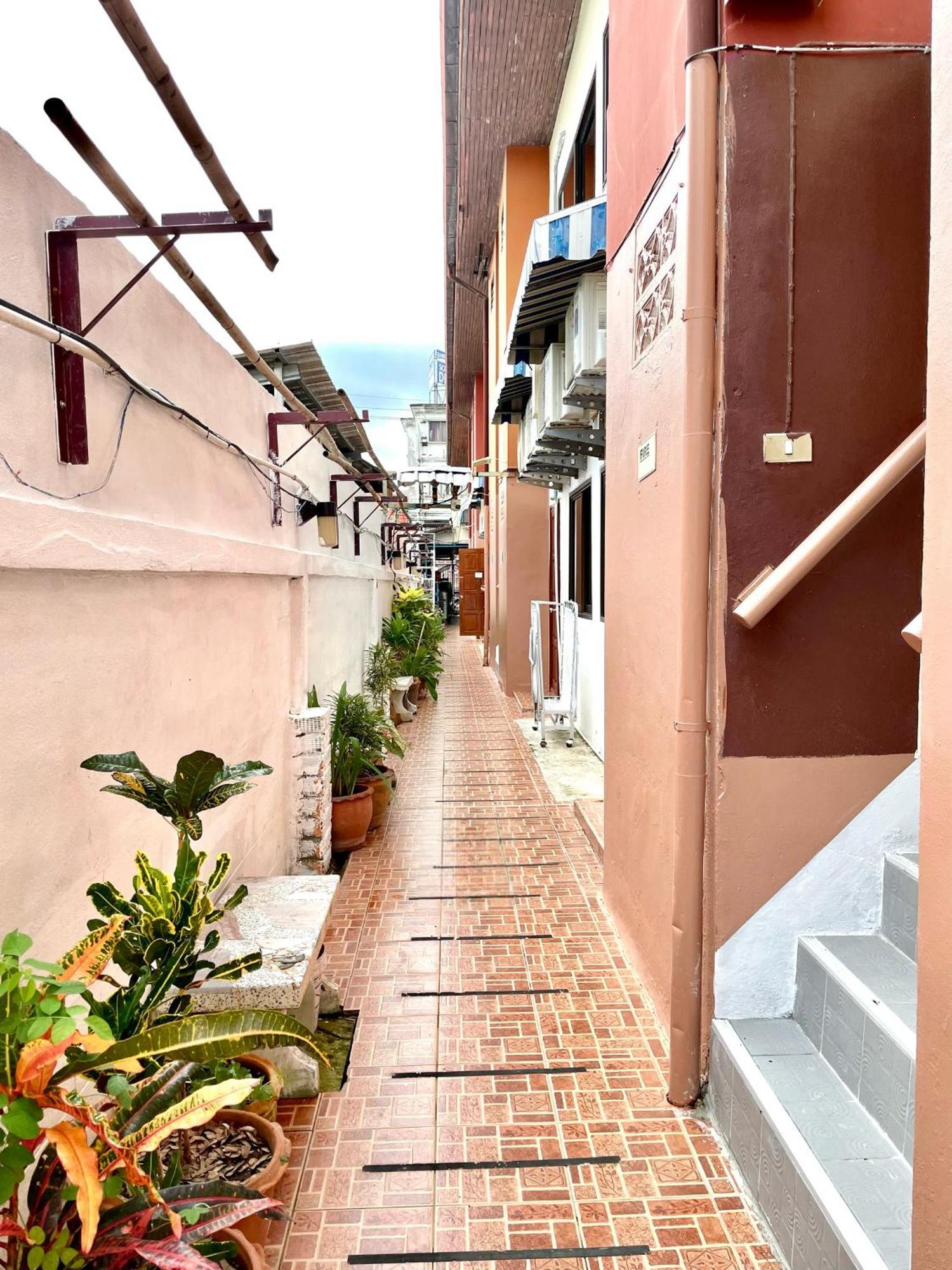 Jj Karon Beach Hotel Kültér fotó