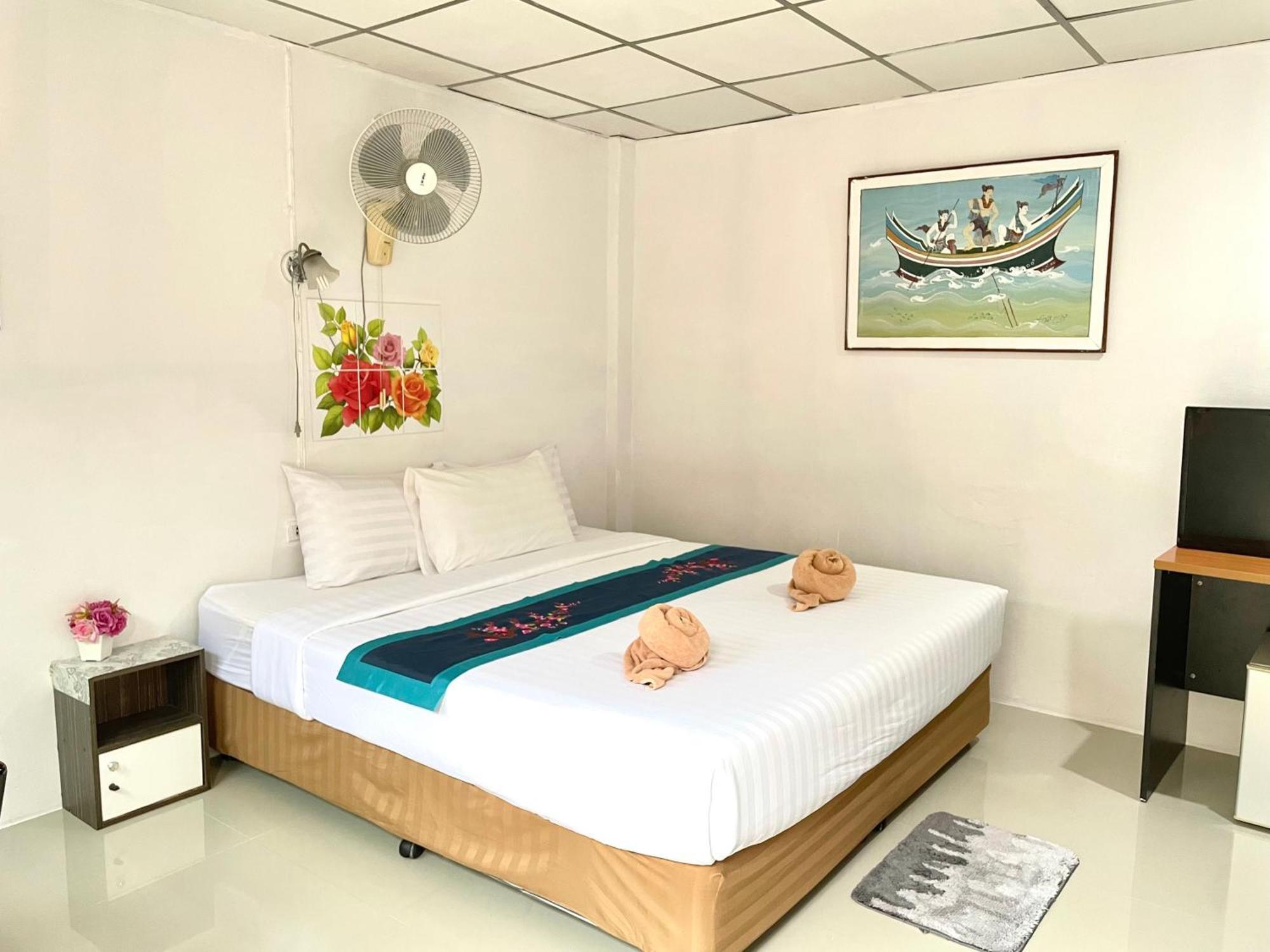 Jj Karon Beach Hotel Kültér fotó