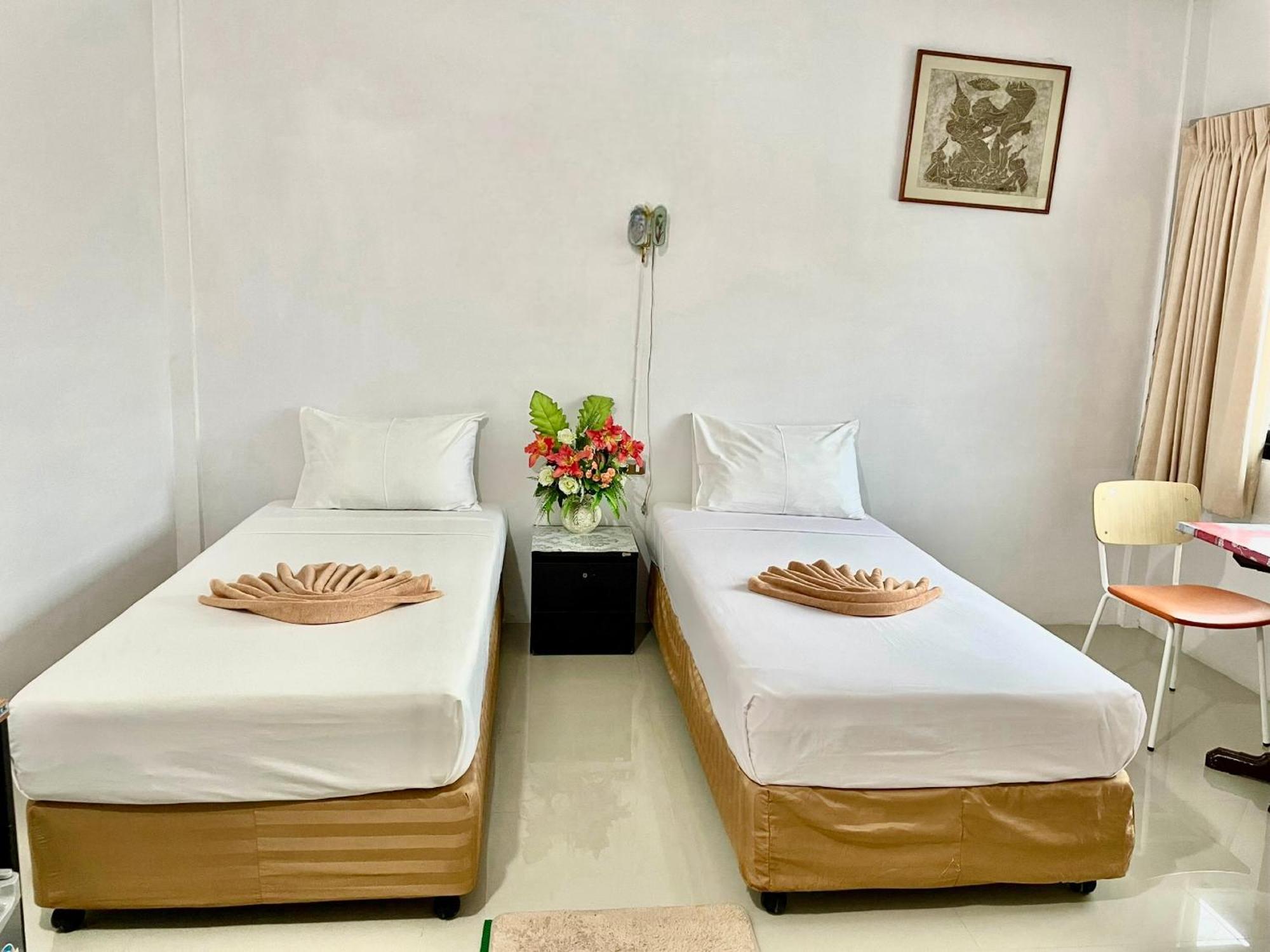 Jj Karon Beach Hotel Kültér fotó
